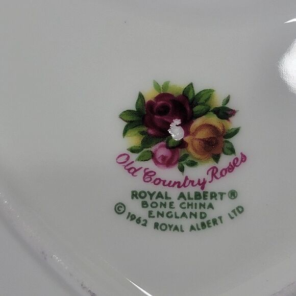 ROYAL ALBERT Old Country Roses  Heart Shaped Dish Candy  Set of 2 - Picture 5 of 5